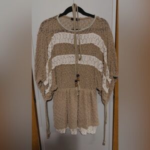 Ryu Beige and White Long Sleeve Tie-Front Knit Dress